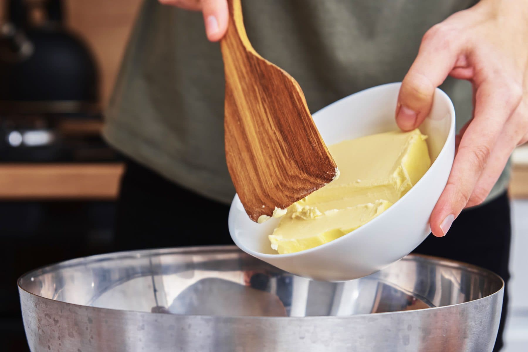 showning the mage of " Margarine and Shortening (Butter alternatives) ", one of the Most Unhealthy Foods to Eat